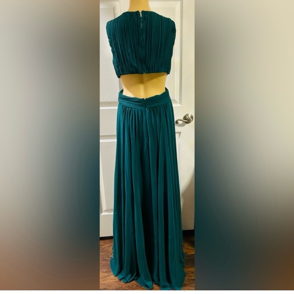 Lulu's Vivid Imagination Emerald Green Cutout Maxi Dress Size Medium NWOT - Picture 9 of 11